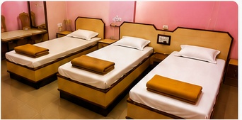 Triple and family room at Karawali Deluxe Lodge